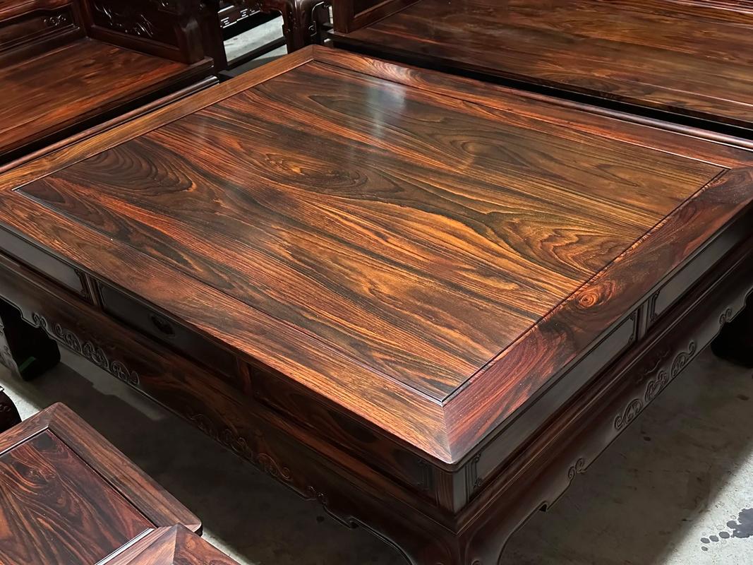 印尼黑酸枝闊葉黃檀 盛世祥和沙發(fā)，演繹國標紅木的東方氣韻